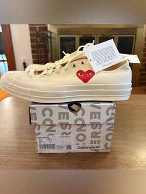 Brand new! Comme des Garçons PLAY ×
Converse Chuck 70 Low!  Size 8.5